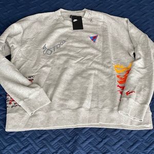 Nike crew neck